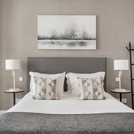 Trendy Flat In The Iconic Chiado *