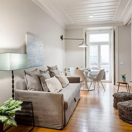 Trendy Flat In The Iconic Chiado *