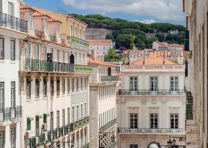 Trendy Flat In The Iconic Chiado 리스본