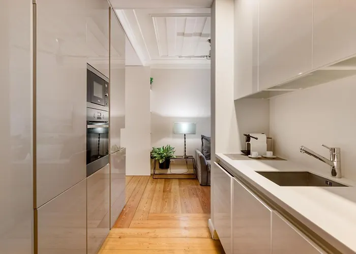 Trendy Flat In The Iconic Chiado 아파트