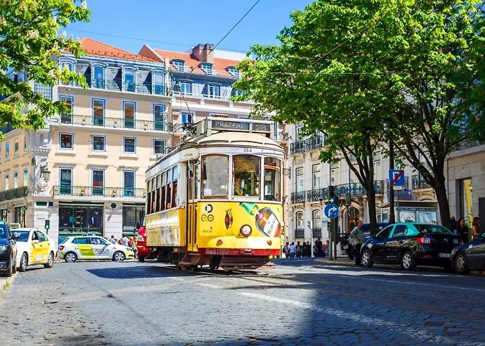 Trendy Flat In The Iconic Chiado 리스본