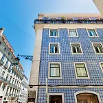 Trendy Flat In The Iconic Chiado *