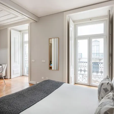 Trendy Flat In The Iconic Chiado Apartamento