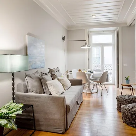 Trendy Flat In The Iconic Chiado *