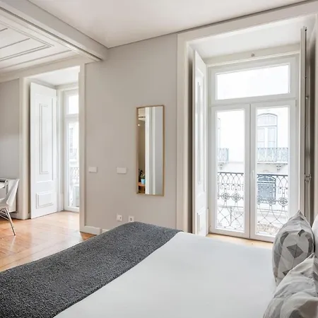 Trendy Flat In The Iconic Chiado リスボン