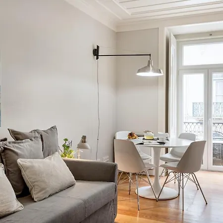 Trendy Flat In The Iconic Chiado Apartamento