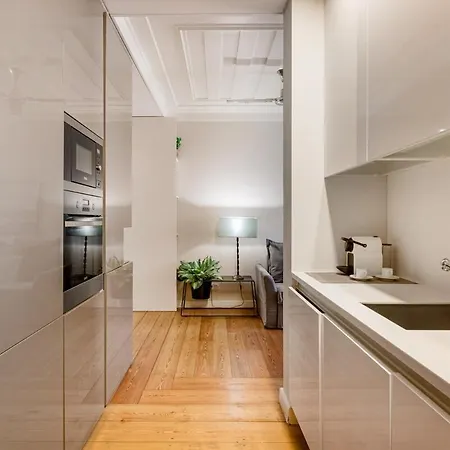 Trendy Flat In The Iconic Chiado